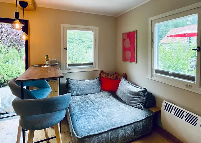 بيت للعطل Erholen Im Tiny House Am Waldrand كورورت أوبين